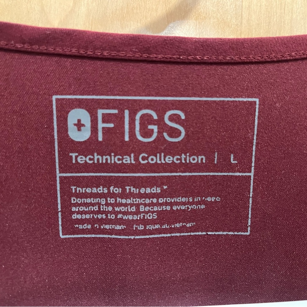 Figs Maroon Technical Collection Top - Picture 2 of 2